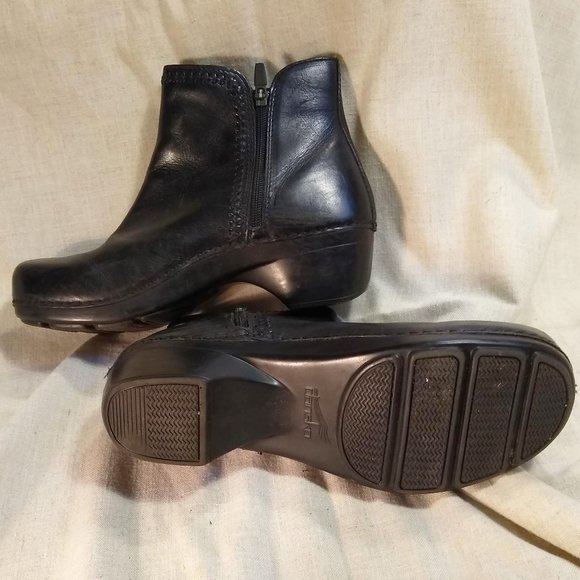 Dansko Scout Clog-Boots, Black Leather, Womens size 42 EUC, Booties - Picture 3 of 11